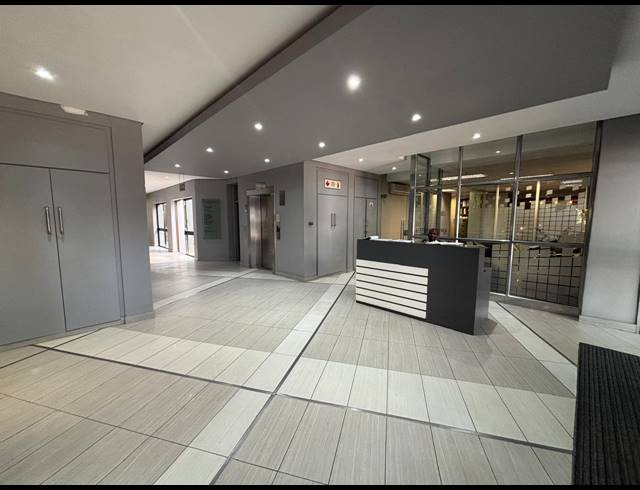 170M² OFFICE TO LET IN TYGER VALLEY